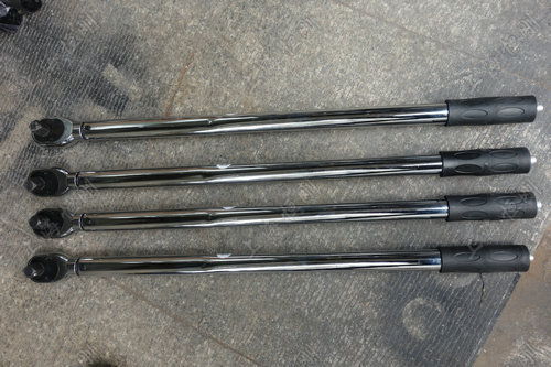 铁路紧固扭矩扳手 专业工具与通用紧固件的精密协同